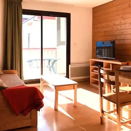 Apartment T3 Avec Vue Montagne Et Parking Privatif Font-Romeu-Odeillo-Via